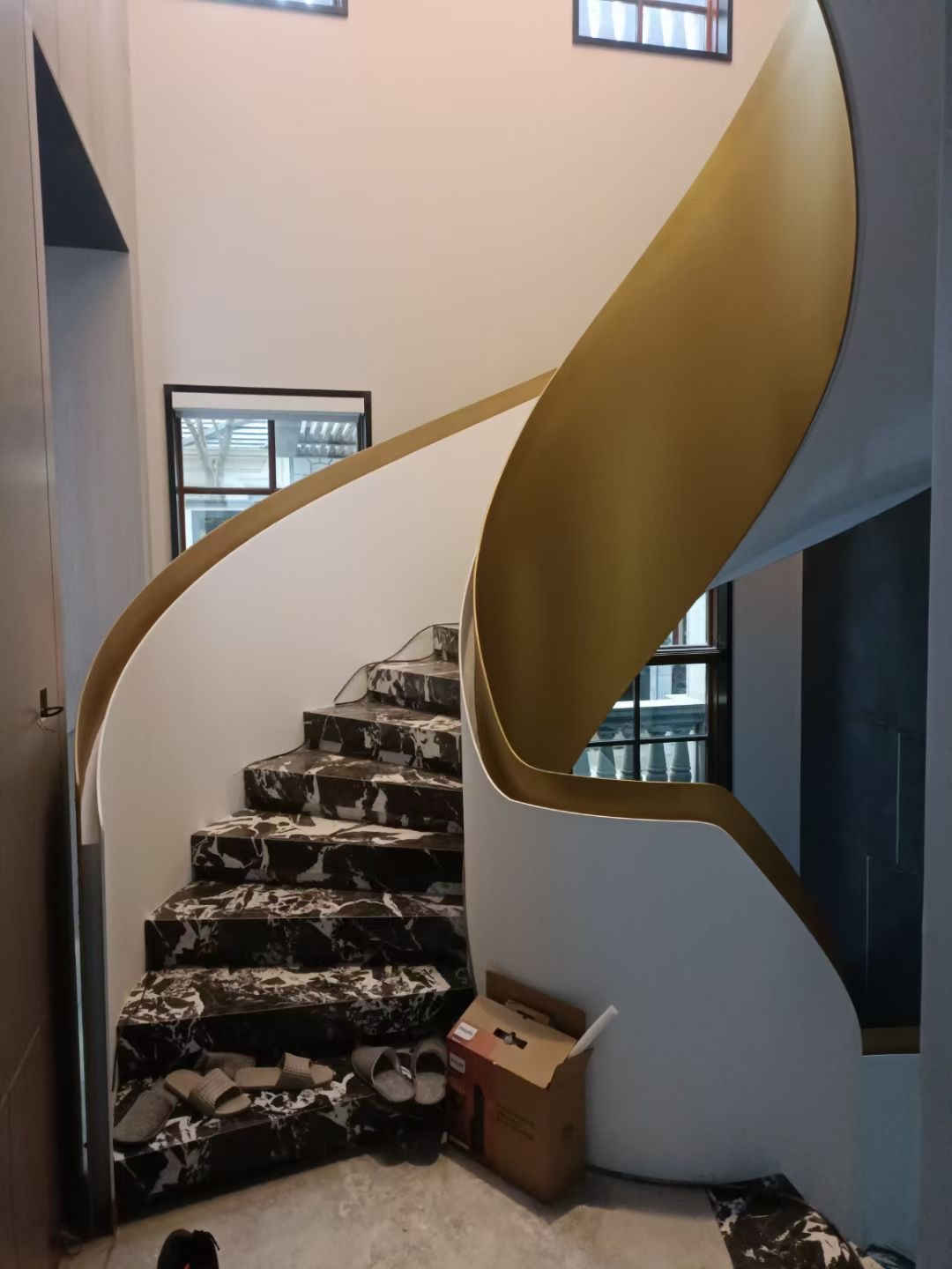 現代
